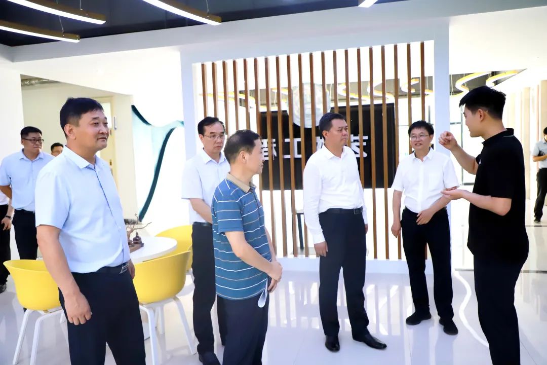 平顶山市长李明俊莅临36365快速检测中心调研